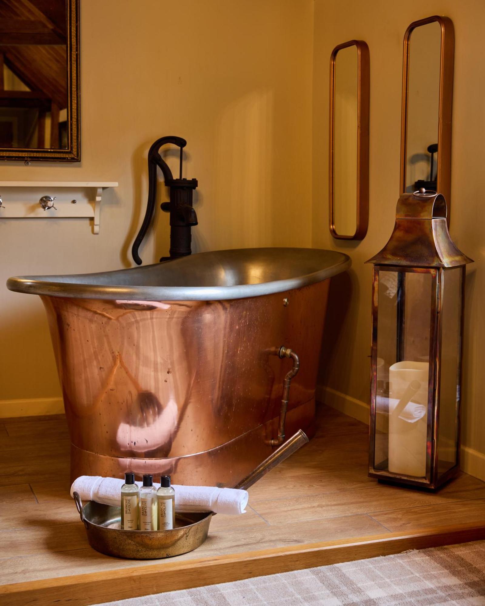 Готель The Harcourt Arms Stanton Harcourt Екстер'єр фото Copper bathtub
